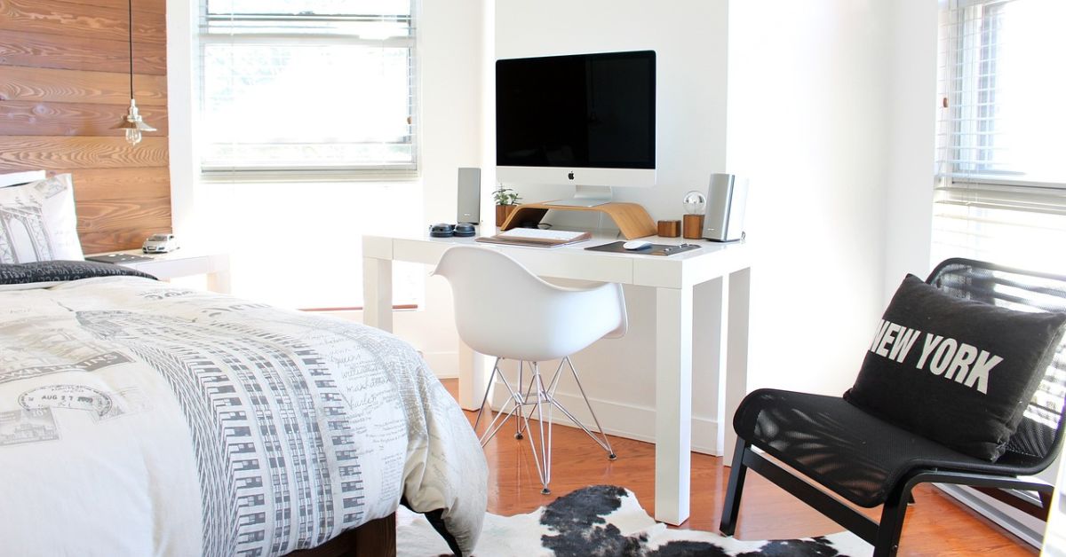 Al momento stai visualizzando Dettagli colorati in camera da letto per creare un ambiente frizzante ma con stile: la nostra collezione di lampade